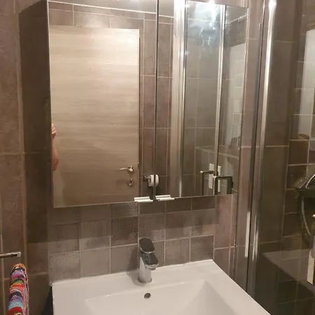 Bed & Breakfast La Romantique Paris
